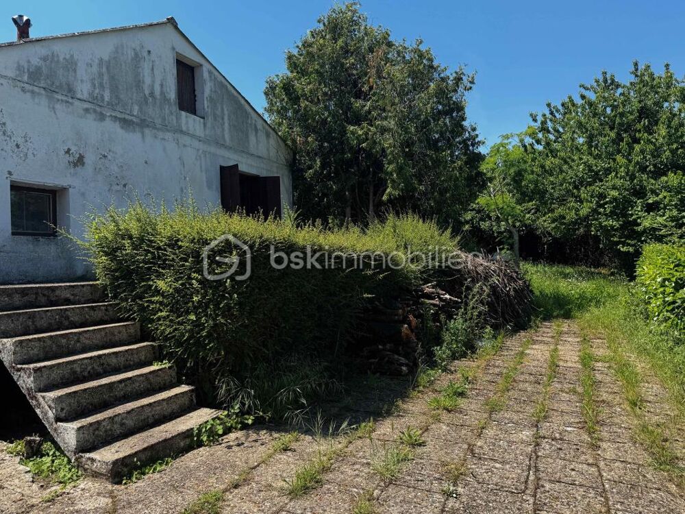 Vente Maison SAINT-HILAIRE-SAINT-FLORENT – ENSEMBLE IMMOBILIER À FORT POTENTIEL SUR 2 652 M² Saumur