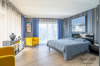  Villa  vendre 7 pices 232 m