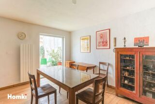 Vente Maison Charmante maison de ville T4 de 96 m² avec extérieur – En plein centre de Grenade Grenade
