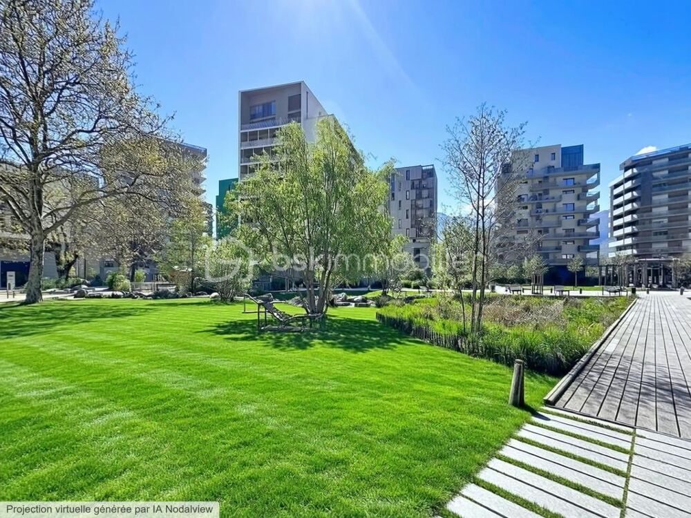 ? T3 lumineux avec terrasse  67,5 m²  Presquîle de Grenoble (2015)
