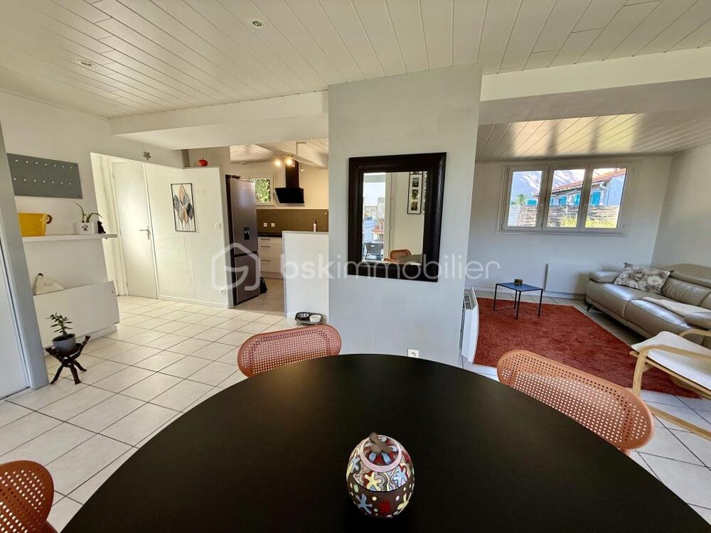 Vente Maison EN EXCLUSIVITÉ – MAISON DE CHARME À SABLONCEAUX  90 m² habitables – Terrain d'environ 970 m² – Garage et atelier Sablonceaux