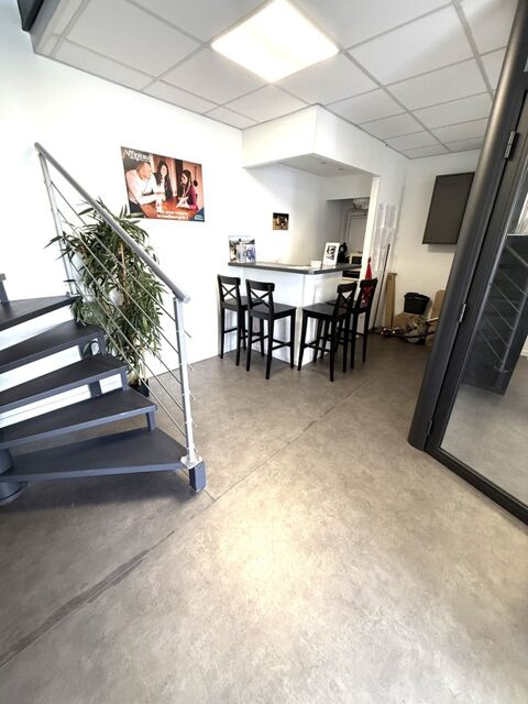Local/bureau 88 m2 &agrave; vendre SAINT OUEN L'AUMONE (95) + 4 places de parking 159000 95310 Saint ouen l aumone
