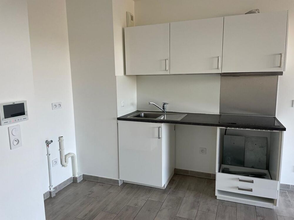 Vente Appartement Plage, Nature et Piscine - T2 récent + parking - Hyères (83400) Hyeres
