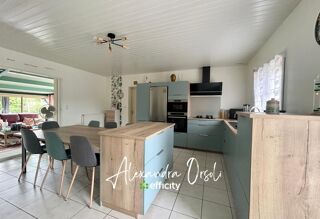  Maison à vendre 9 pièces 205 m²