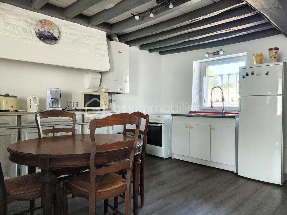 A VENDRE - Maison en pierre de 95 m2 dans un environnement calme