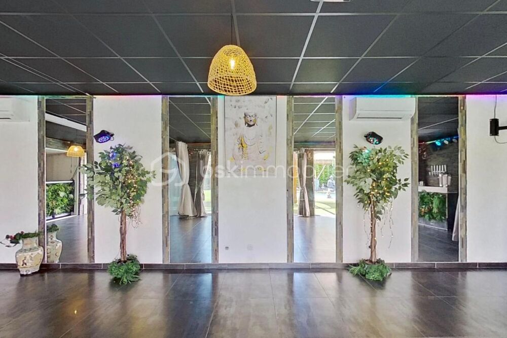 � vendre  Villa La Farl�de (83210)