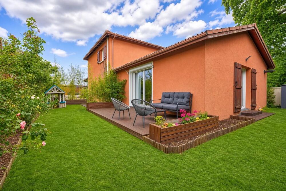 PIERRE-BENITE - Maison de 130 m² avec piscine - DPE en " C "