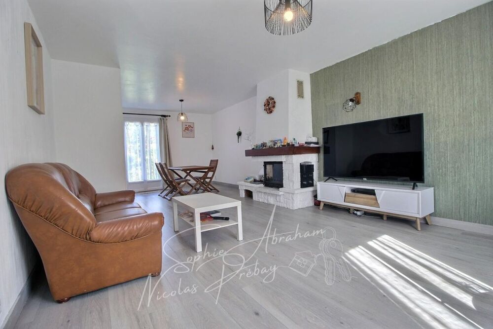 Maison individuelle avec 4 chambres, sous-sol et jardin