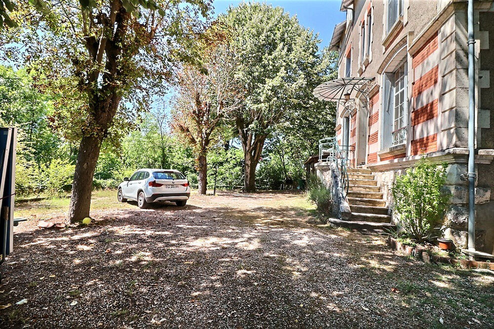 Vente Maison Maison  cossue Chancelade 9 pièce(s) 230 m2/ profession libérale possible Chancelade