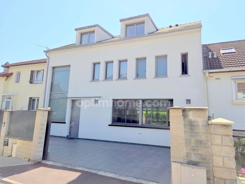 Bonneuil sur Marne - Maison de 7 pièces / 5 Chambres - 276m2 - Terrain 303m2 - 935 000 € FAI