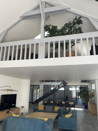  Maison à vendre 10 pièces 370 m²