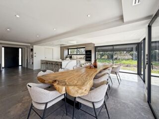  Maison � vendre 5 pi�ces 215 m�