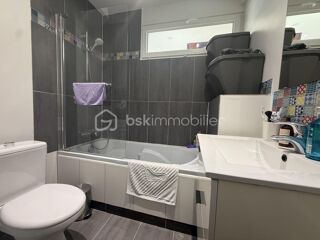  Immeuble � vendre 6 pi�ces 132 m�