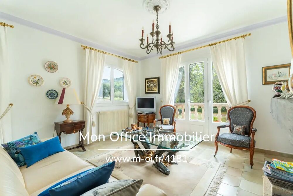 à vendre  Propriété/château Trets (13530)