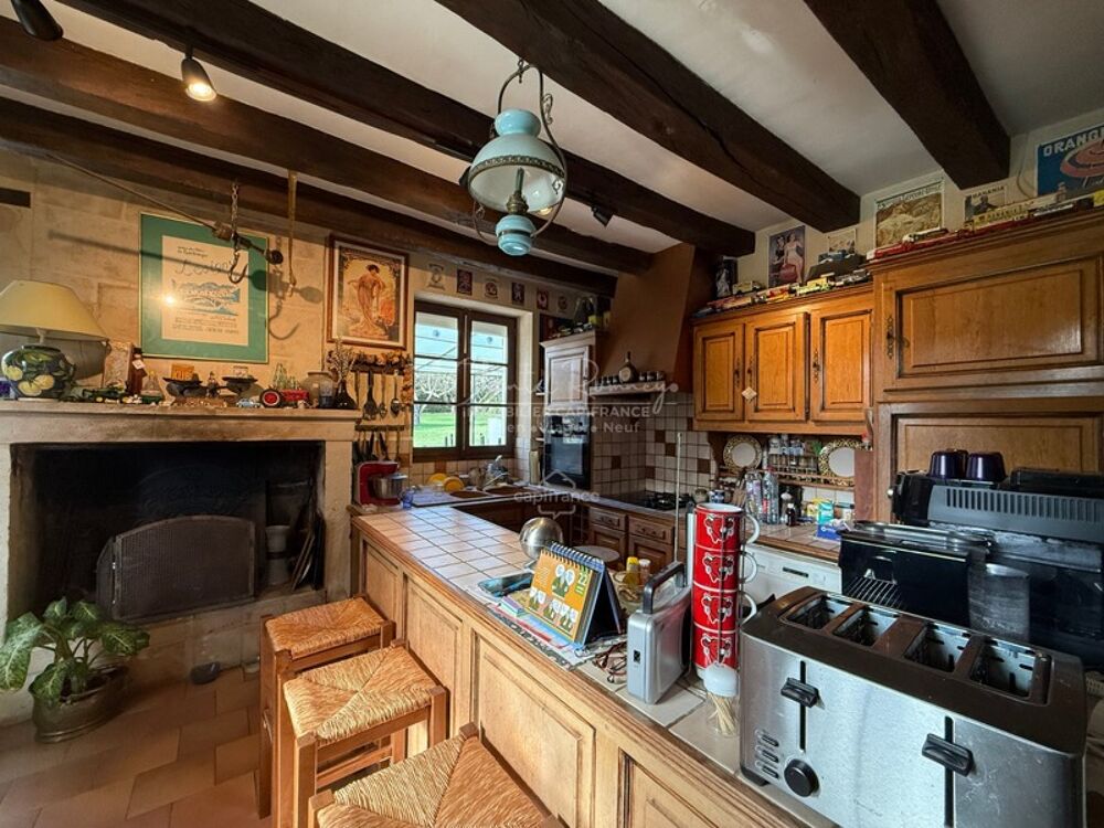 Vente Propriété/Château VIAGER OCCUPÉ – Maison de caractère avec piscine + dépendances – Grand jardin – LÉSIGNY (86) Lesigny