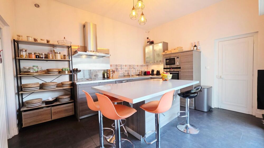 Vente Maison BOURGES MAISON 8 PIECES STUDIO INDEPENDANT JARDIN Bourges