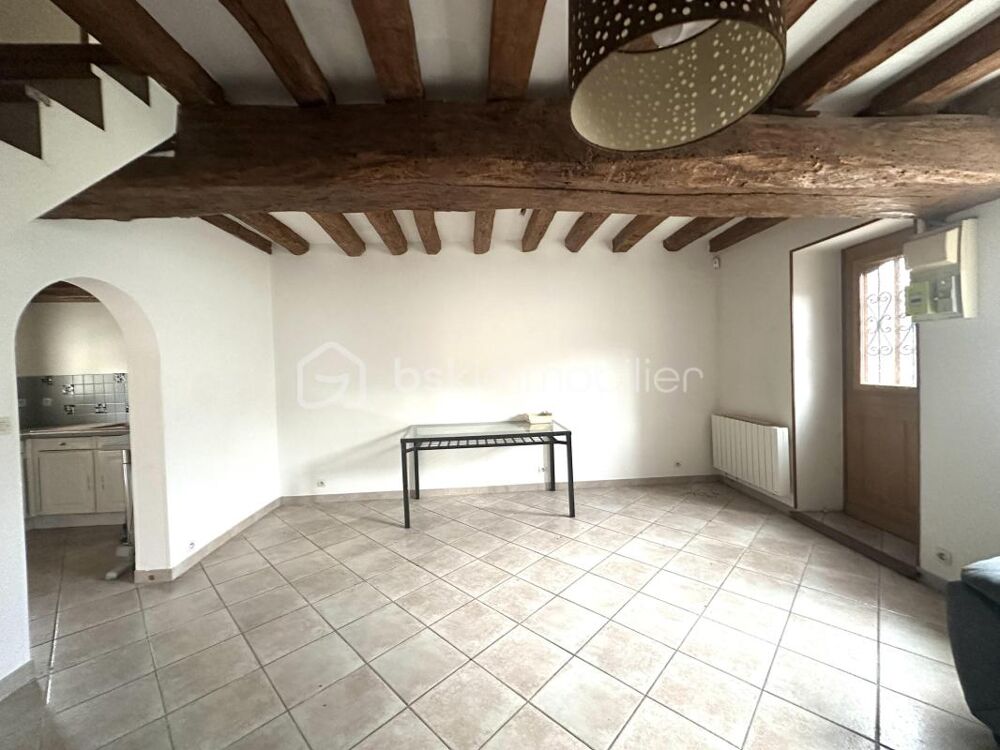 Maison ancienne à Villeneuve-la-Guyard