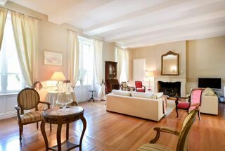  Propri�t�/ch�teau � vendre 12 pi�ces 450 m�