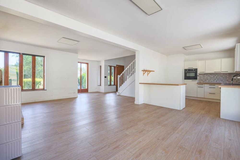 Vente Maison MAISON A VENDRE LINAS- 5 PIECES 3 CHAMBRES- SOUS-SOL TOTAL-844m² Linas