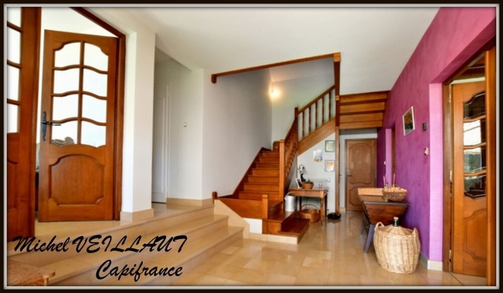 Maison à vendre 16 pièces CRONAT (71), 6 chambres, triple garage, terrain 7355 m²