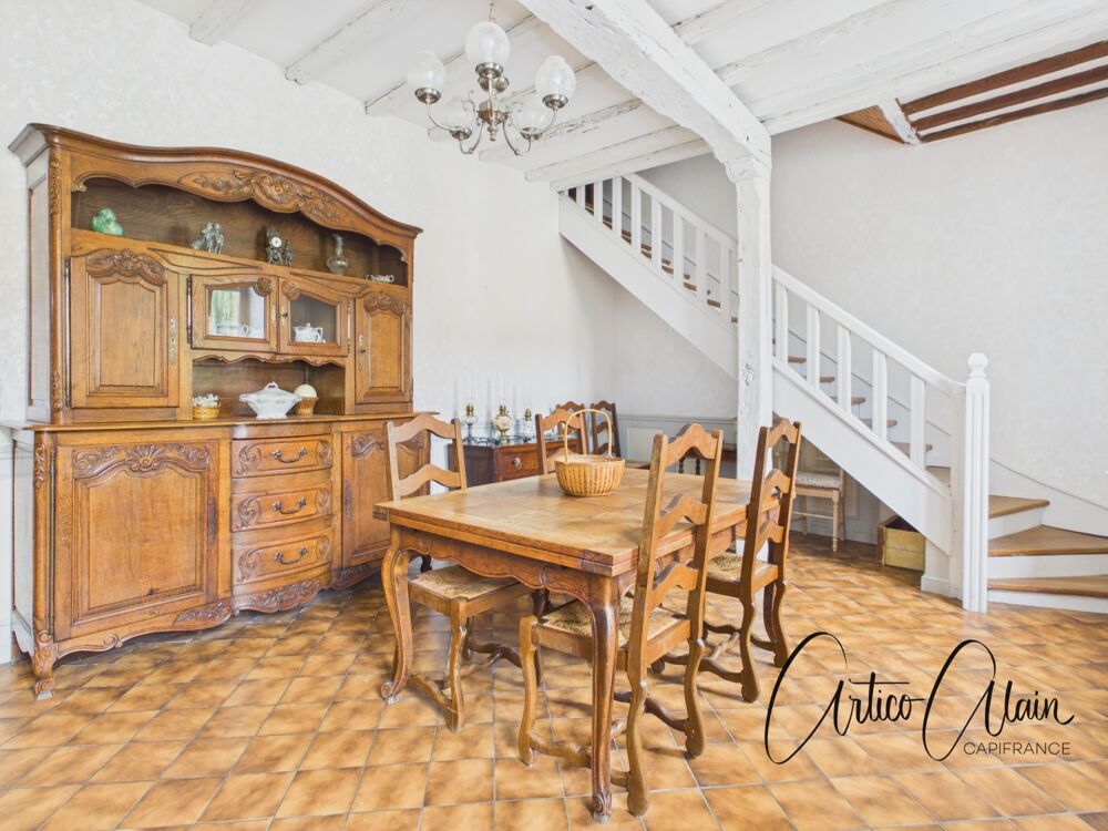 Vente Maison Maison bourgeoise 183 m² – jardin, 2 garages et double accès Villenouvelle