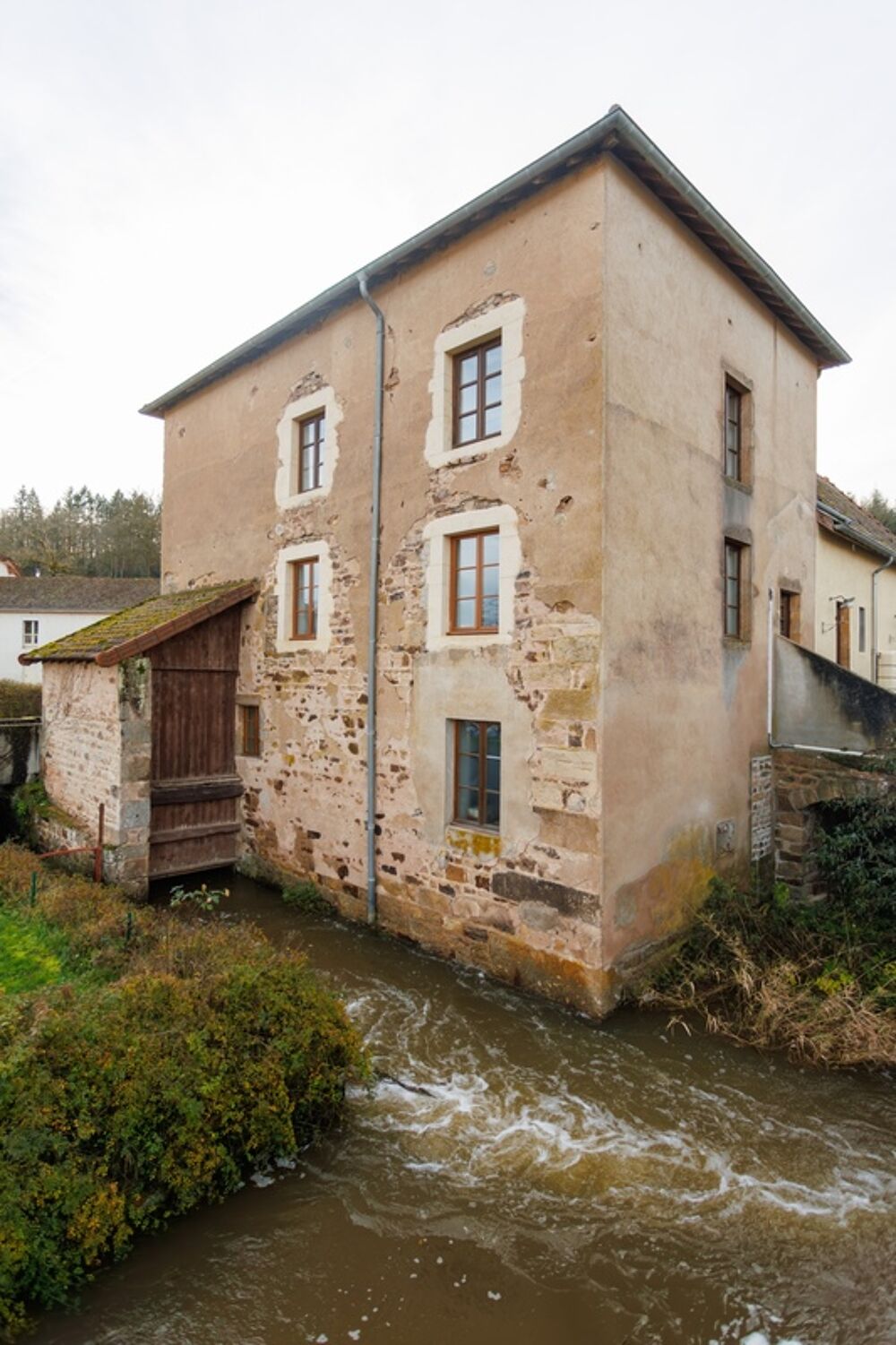 Vente Propriété/Château Exclusivité Propriété à vendre 10 pièces OZOLLES (71)-Ancien Moulin avec droit d'eau Ozolles