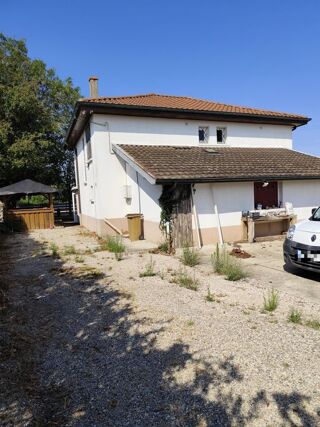  Maison à louer 6 pièces 135 m²