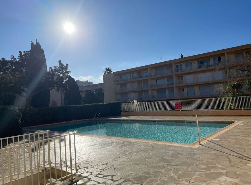 Location Appartement Studio de 27m2 à louer sur Le Lavandou Le lavandou