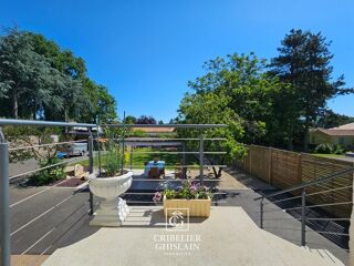  Maison à vendre 10 pièces 243 m²
