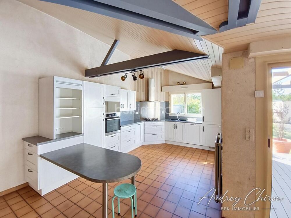 ? TRÉLAZÉ  MAISON 3 CHAMBRES  VIE DE PLAIN-PIED  TERRAIN 2 450 M²  DÉPENDANCES