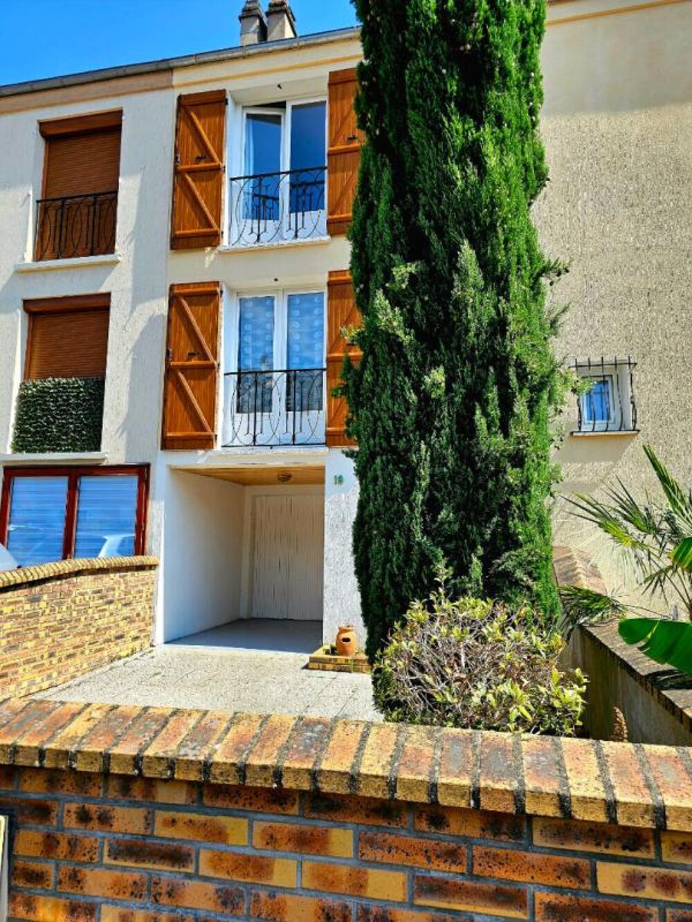 Vente Maison Maison Maurepas 4 pièces 88 m2 MAISON FAMILIALE SOUS-SOL et COMBLES AMÉNAGEABLES Maurepas