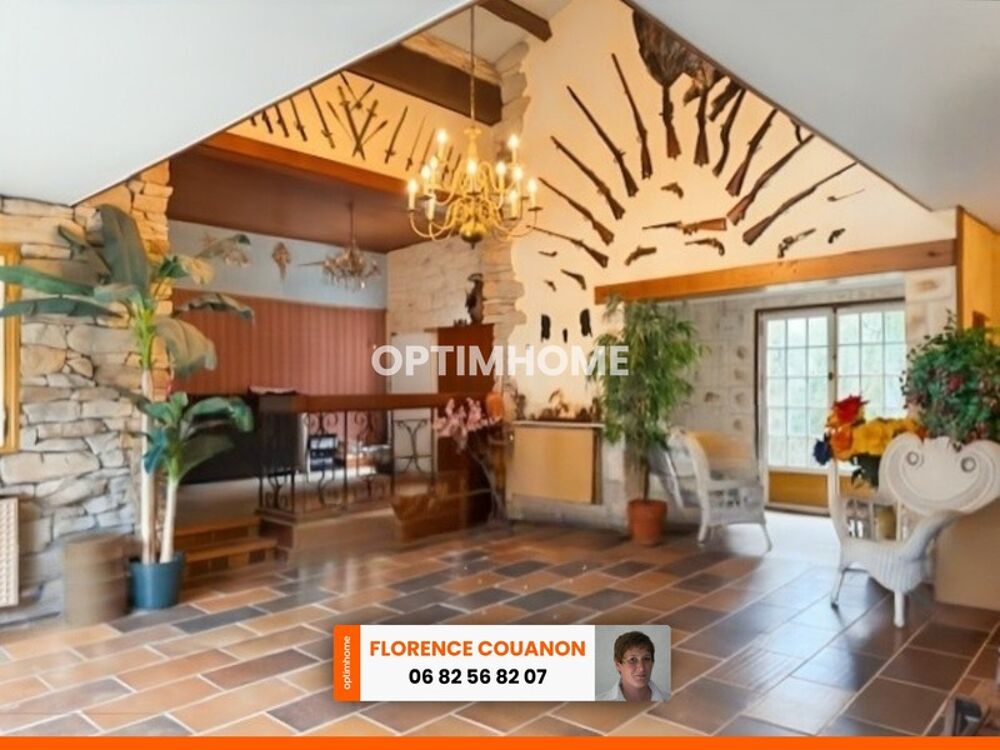 LONGVILLIERS (78) Maison d'Architecte de 240 m² à vendre 7 pièces. 3 chambres et jardin 1677 M² clos