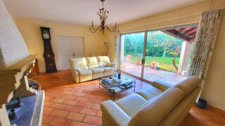  Maison  vendre 7 pices 236 m