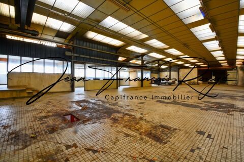   Local commercial de 1 635 m² proche de l'autoroute A13 