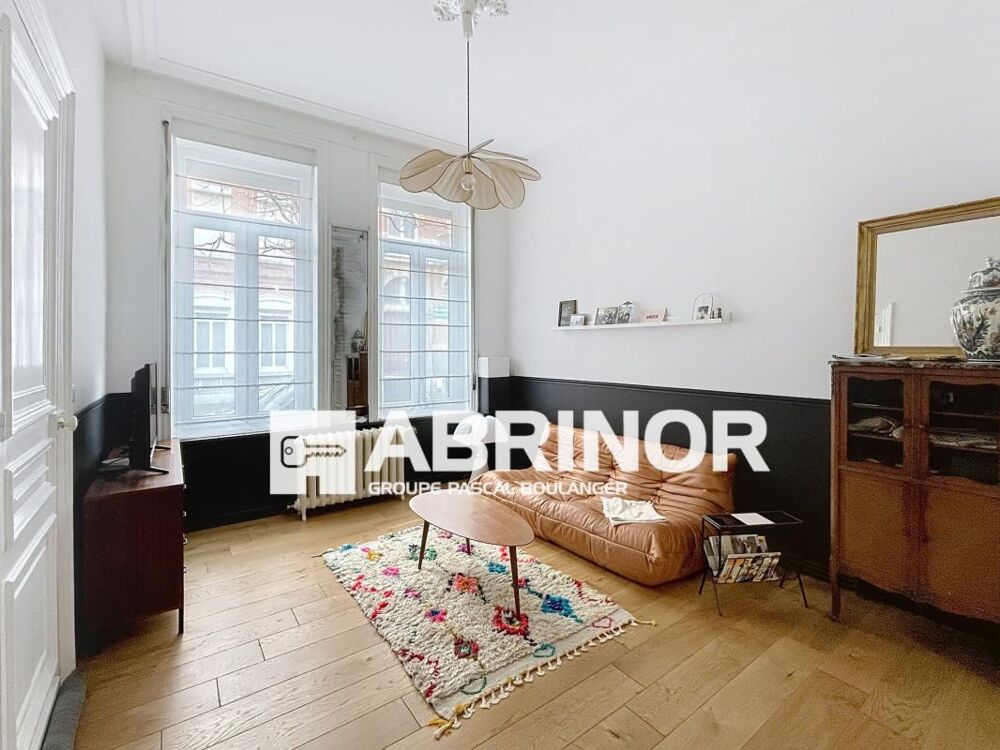 Vente Maison Maison coup de coeur Barbieux à 2 minutes à pied du tramway et du métro, 4 chambres, salle de jeux, 2 salles de bain, jardin et Roubaix