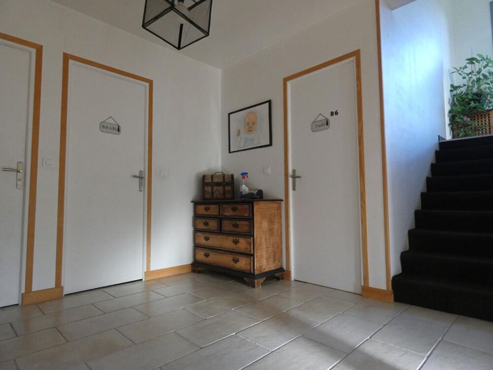Maison familiale 5 chambres + sous sol total