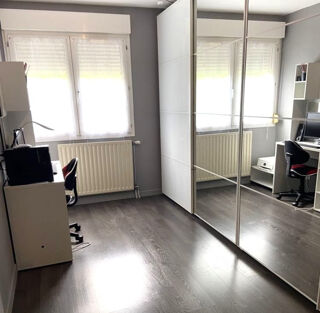  Appartement  vendre 4 pices 81 m