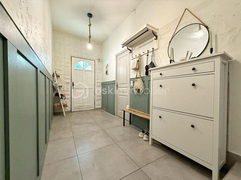 LESPIGNAN  MAISON DE VILLAGE 89 m²  4 PIÈCES  TERRASSE COUVERTE  GARAGE 40 m²
