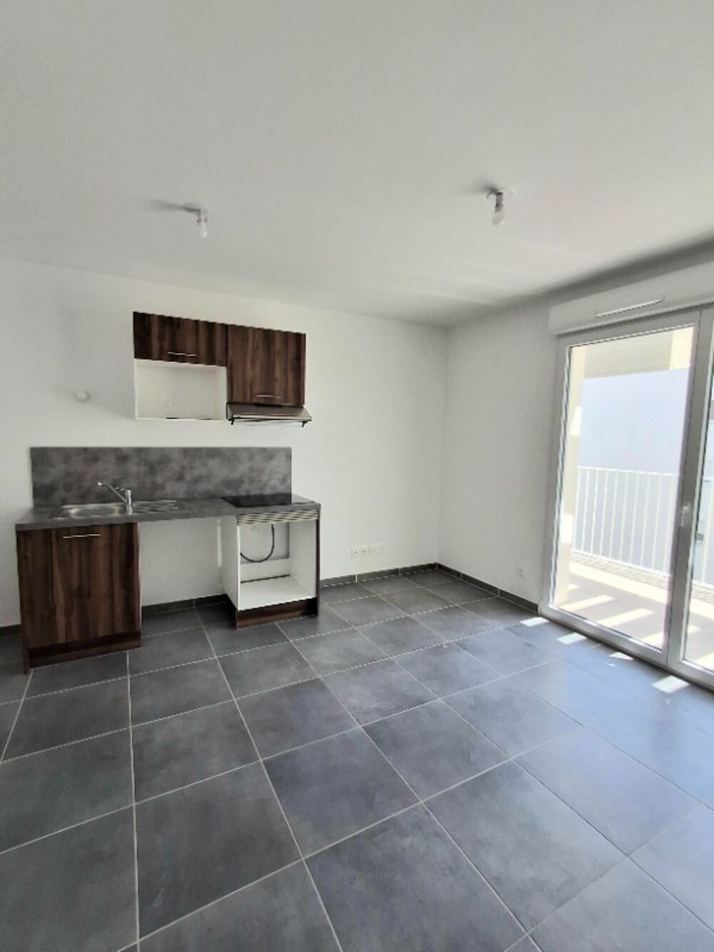 Location Appartement T1 NEUF avec balcon et parking à MONTEUX Monteux
