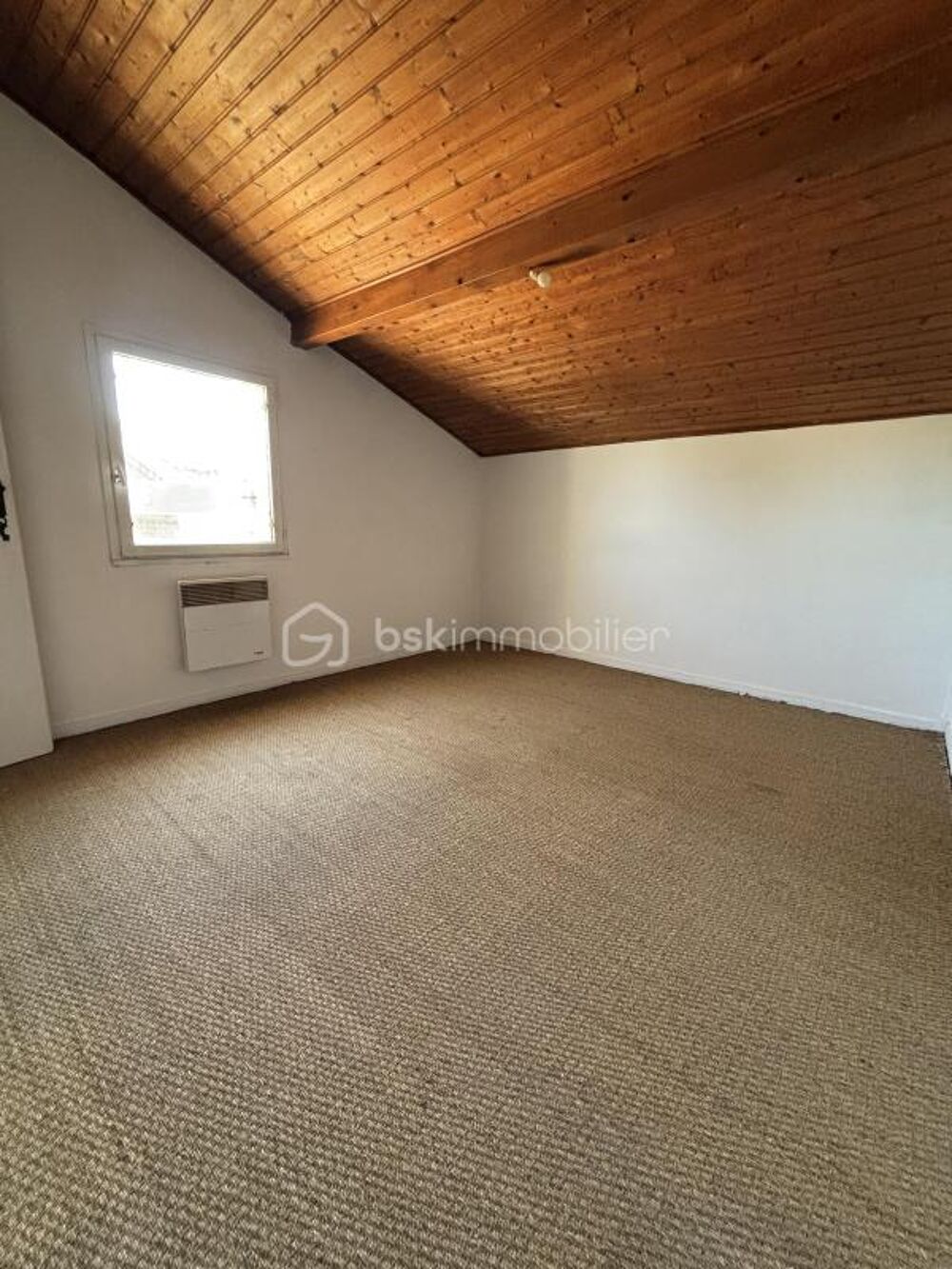 Vente Maison Maison De Caractère en Pierre à rénover De 90m2 -3 Chambres + Bureau - Jardin -Fort Potentiel Creon