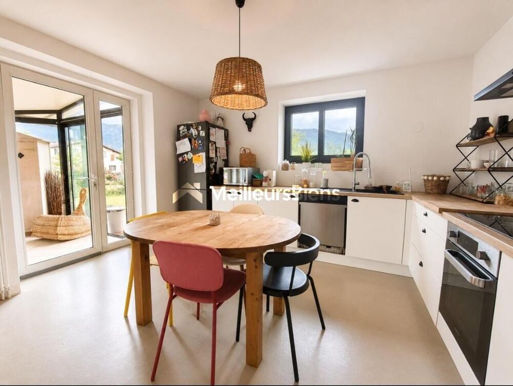 superbe appartement idéalement situé au centre de Saint Genis Pouilly