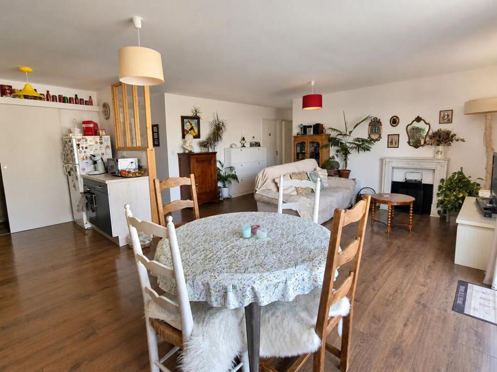 CUDOS  Maison récente de 81 m2 avec jardin, piscine et garage