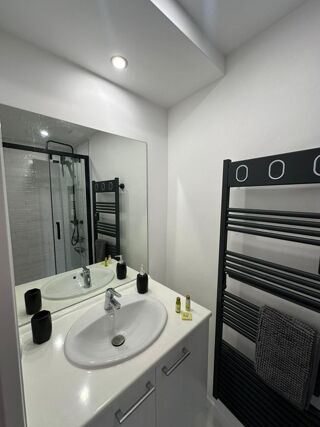  Appartement à louer 2 pièces 28 m²