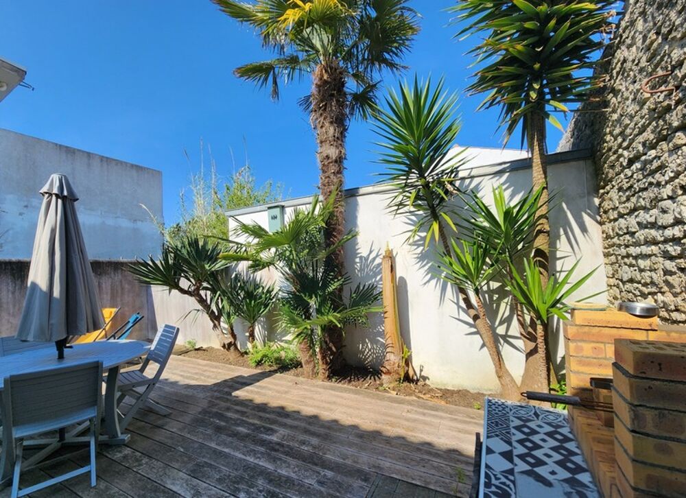 Vente Maison À VENDRE ILE D'OLERON – Maison individuelle coup de cœur 5 pièces – Terrain clos & terrasses + Garage – 349 990 € FAI Cheray