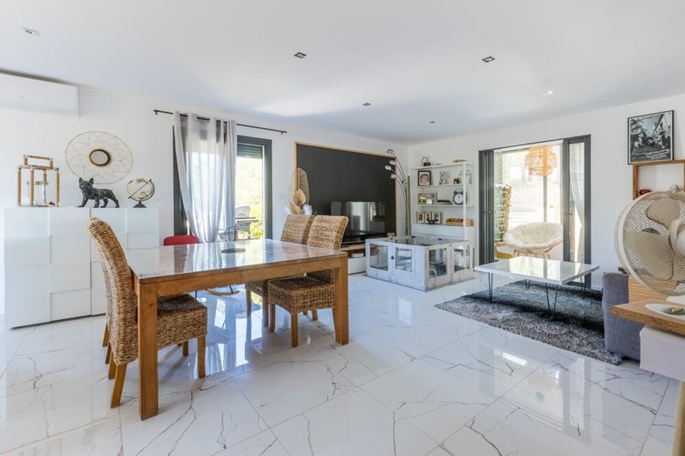 Vente Maison 34460 Roquebrun � Maison + Logement ind�pendant � Piscine � Garage � Vue d�gag�e � Sous-sol � Potentiel locatif � Surface totale Roquebrun