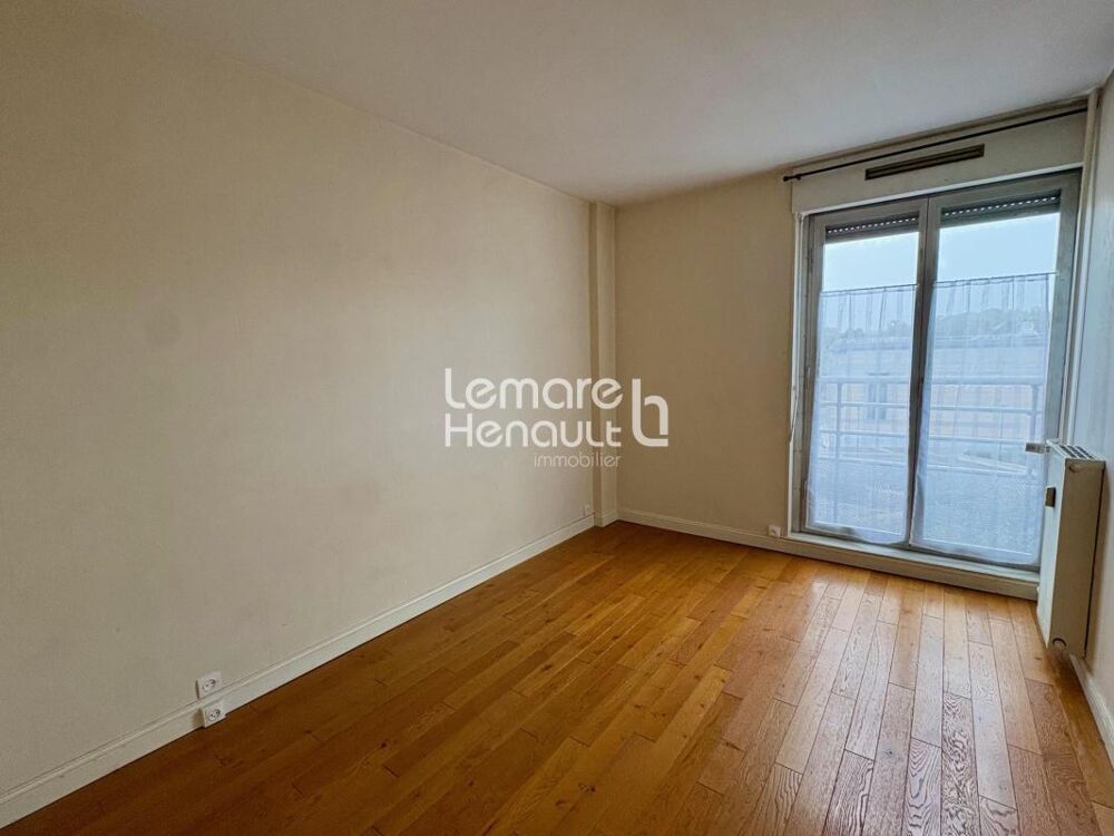 Location Appartement Coeur ville, F3 Résidentiel, Parking et Cave Dreux