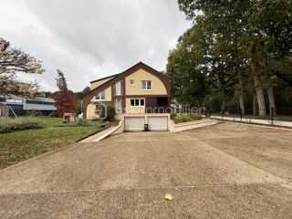 Vente Maison Maison familiale individuelle avec sous sol total et grand jardin Cesson