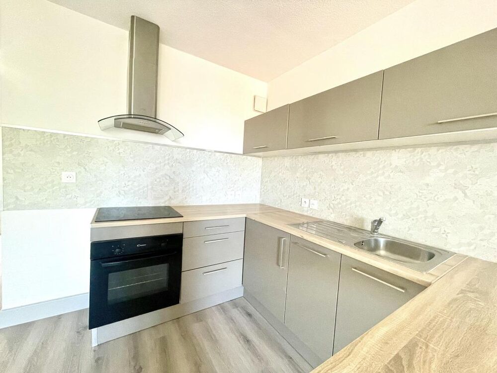 RIVESALTES - APPARTEMENT T2 de 40M² - TRAVERSANT ET LUMINEUX - ASCENSEUR