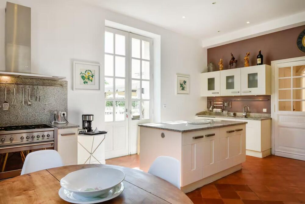 � vendre  Propri�t�/ch�teau Latresne (33360)