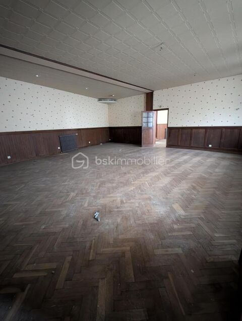 local commercial avec cave 134000 29720 Ploneour lanvern